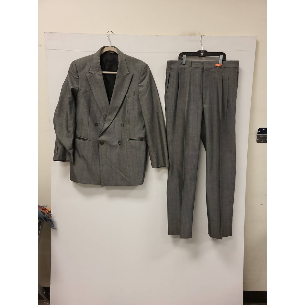 Sovereign Barry Mens Suit Gray Striped Blazer Pants 2 Piece USA Tailored Regular